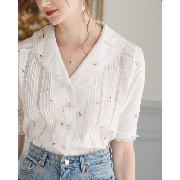 Simple Retro White Cotton Floral Embroidered Lace Trim Blouse NEW Size Medium - Picture 1 of 12